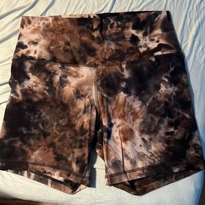 LULULEMON ALIGN HIGH-RISE SHORT 6"